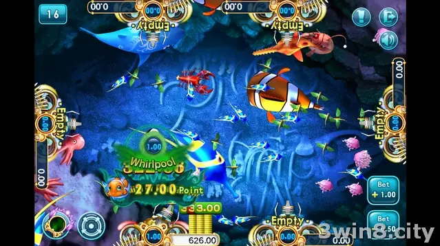 Hai Wang Bu Yu Tian Di gameplay with the cannon firing at a school of fish